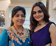 Sakhashree Neeta with Actress Madhoo Shah